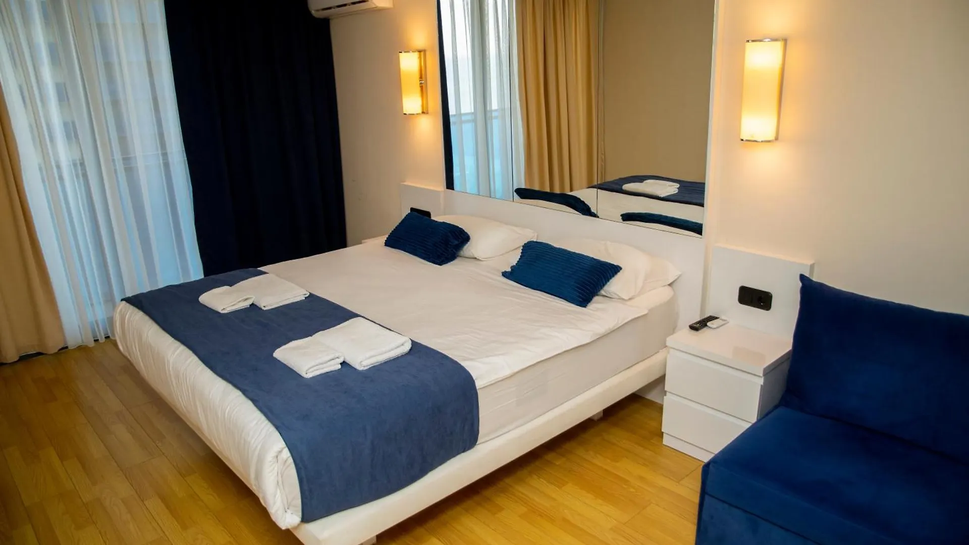 Hotel Downtown Centre In Batumi Orbi City
