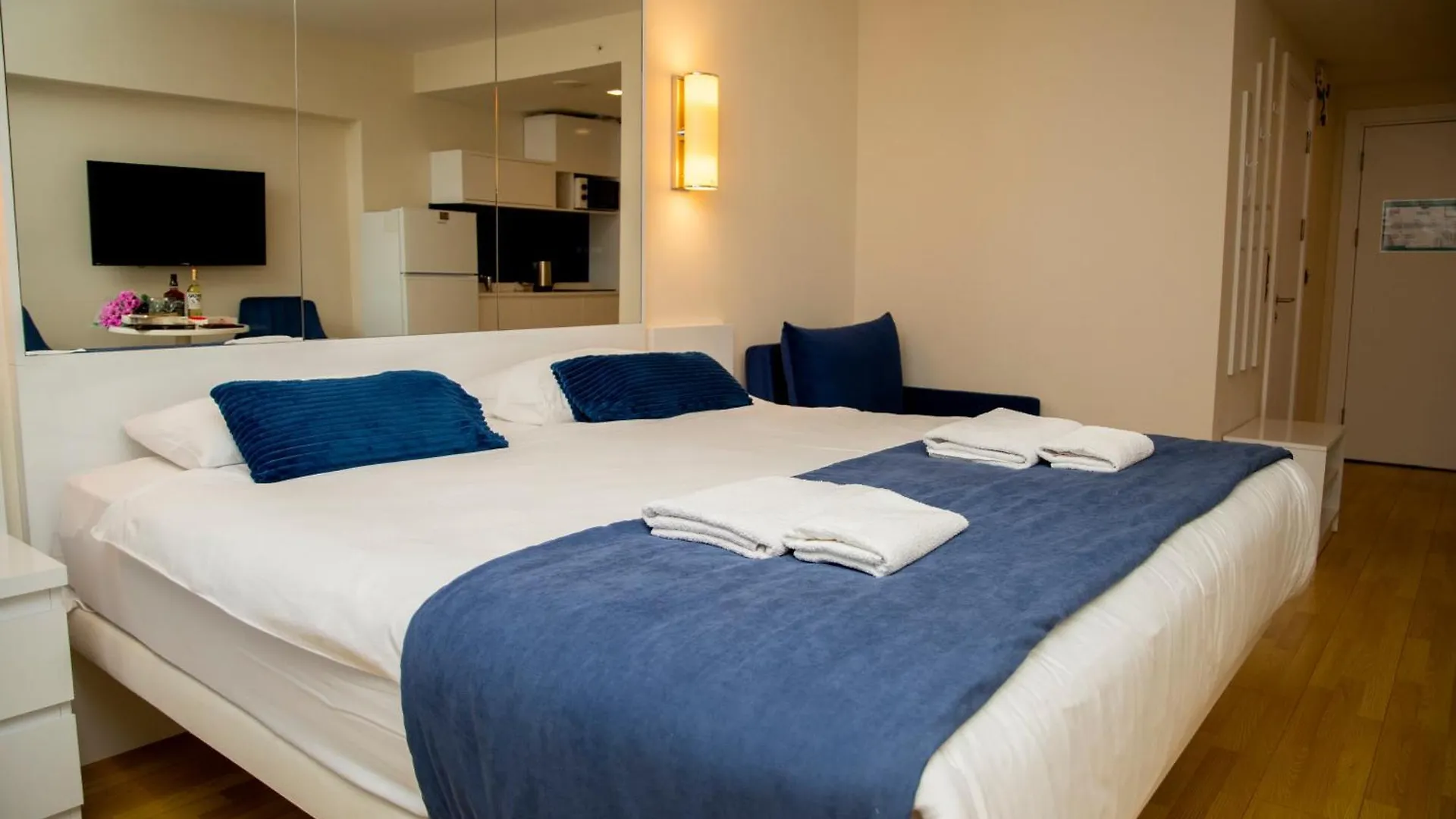Downtown Centre In Batumi Orbi City 5*,