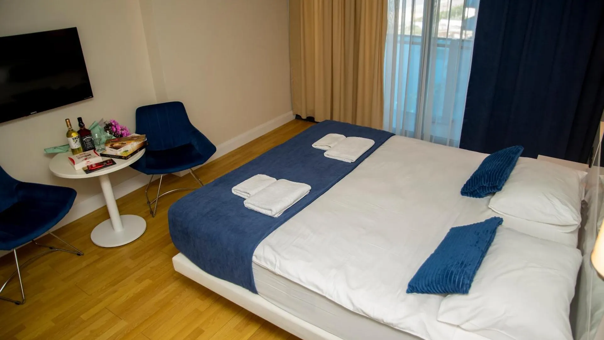 Hotel Downtown Centre In Batumi Orbi City