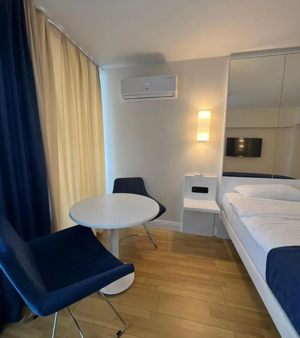 Hotel Downtown Centre In Batumi Orbi City