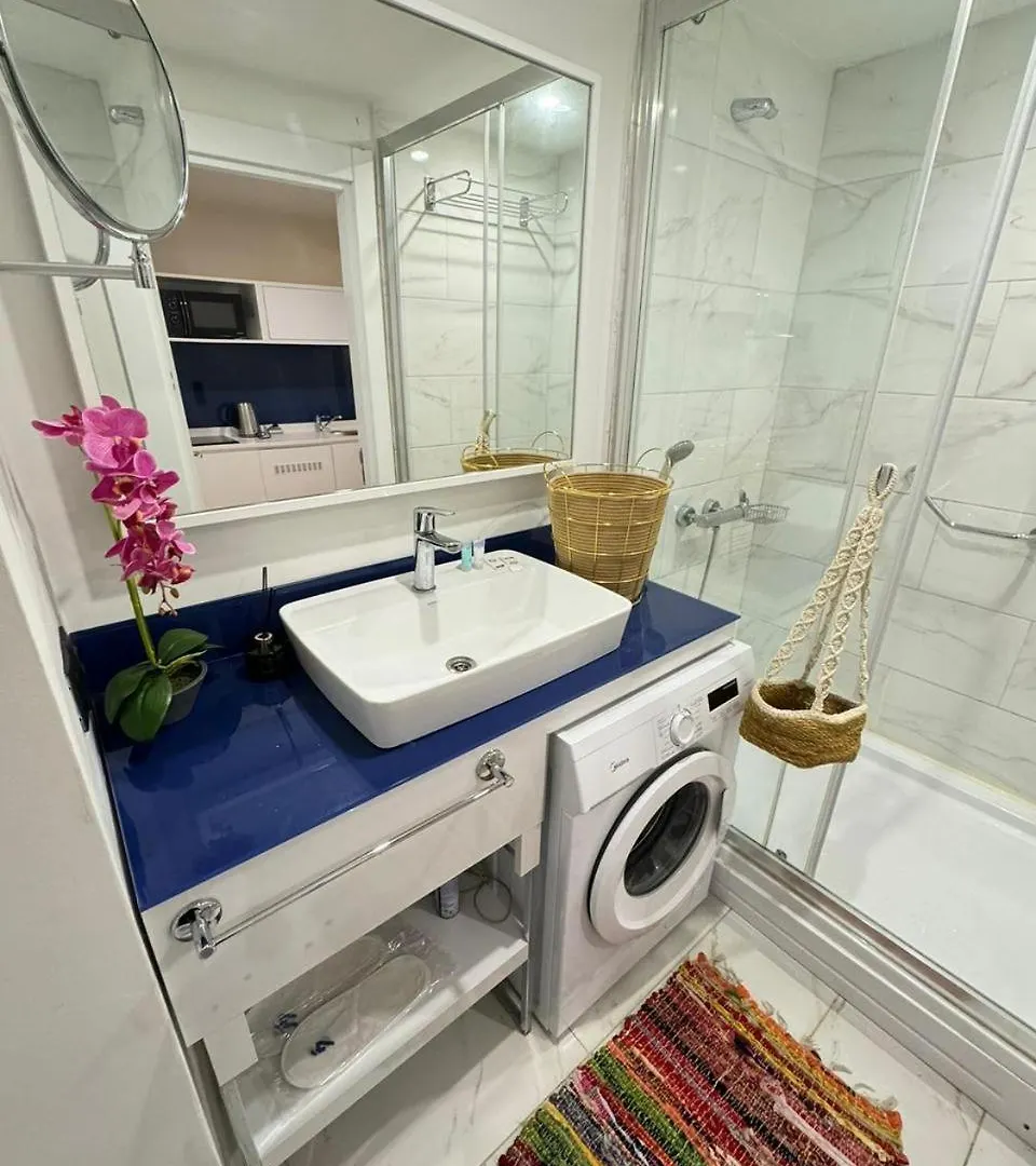 Hotel Downtown Centre In Batumi Orbi City