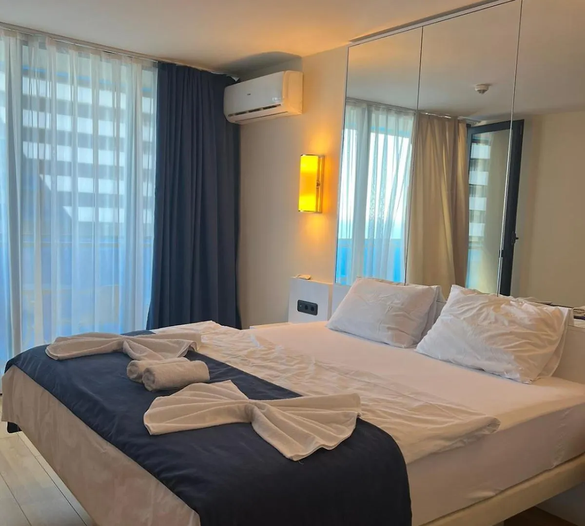 Downtown Centre In Batumi Orbi City 5*,