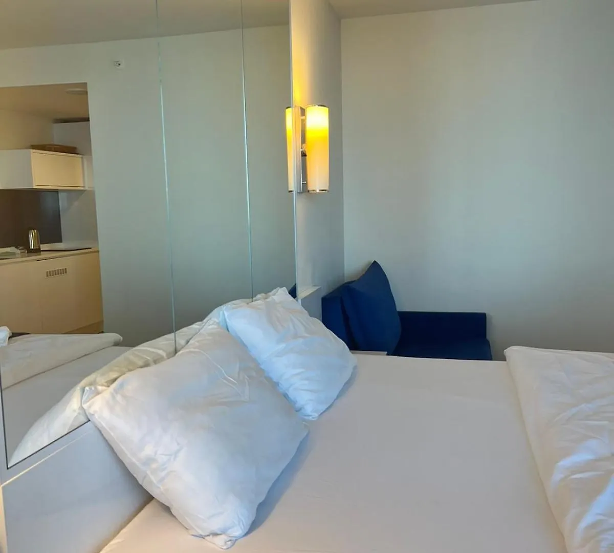 Hotel Downtown Centre In Batumi Orbi City